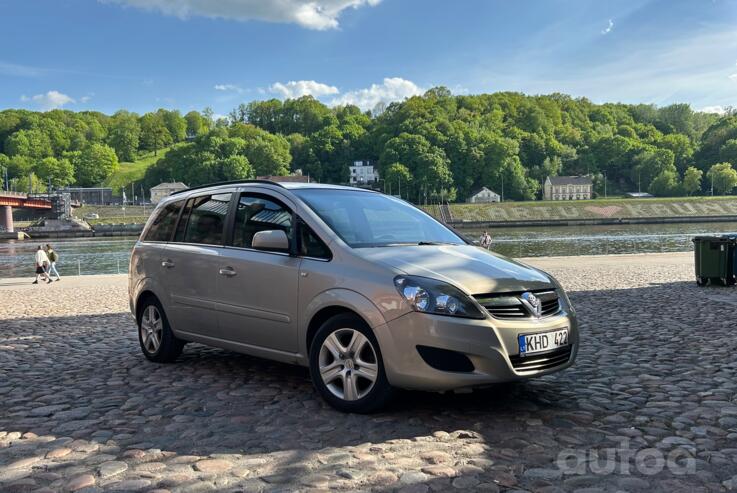 Opel Zafira B [restyling]