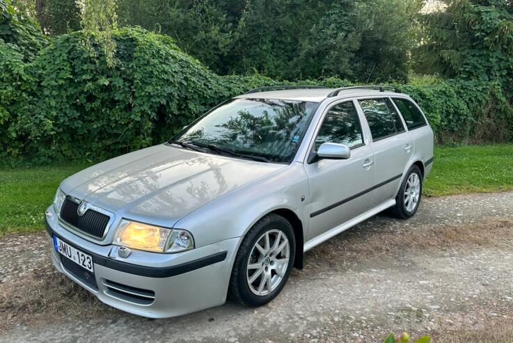 Skoda Octavia RS A4 liftback 