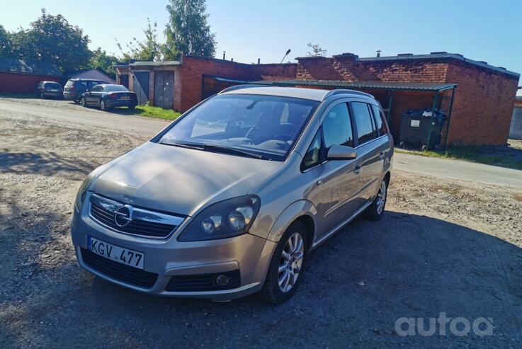 Opel Zafira B Minivan 5-doors