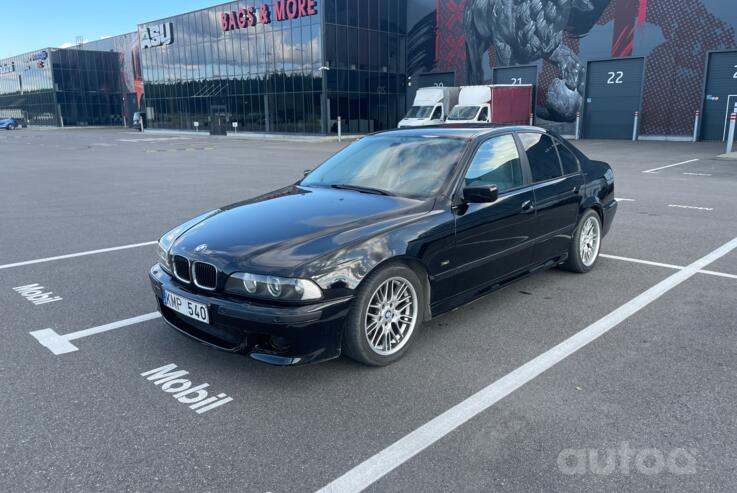 BMW 5 Series E39 Sedan 4-doors