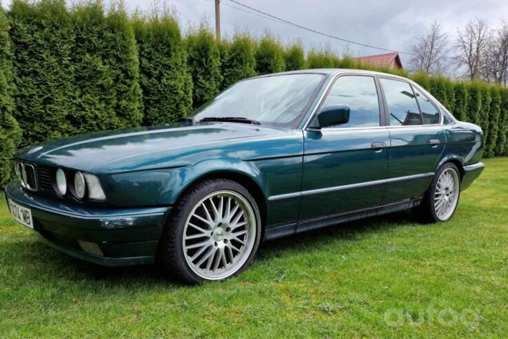 BMW 5 Series E34 Sedan