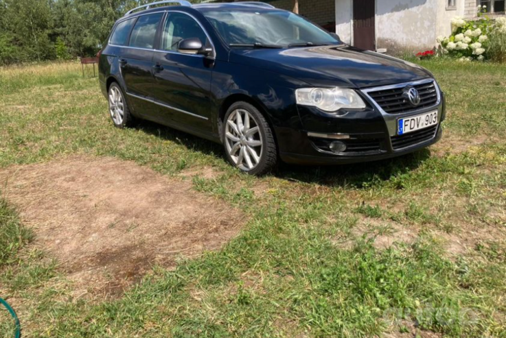 Volkswagen Passat B6 wagon 5-doors