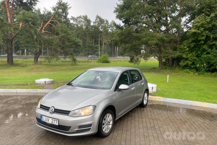 Volkswagen Golf 7 generation Hatchback 5-doors