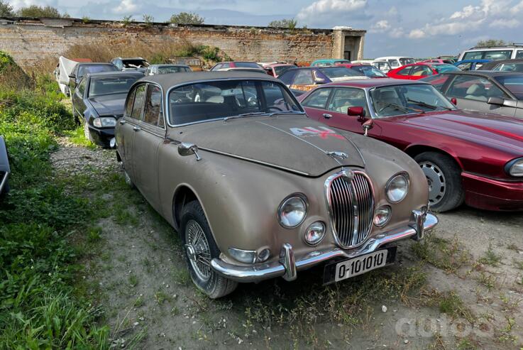 Jaguar Mark 2 1 generation