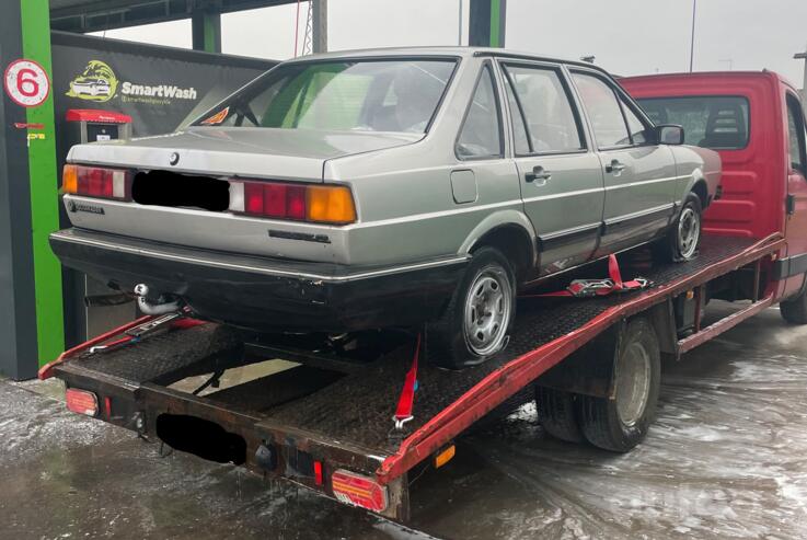 Volkswagen Passat B2 Sedan 4-doors