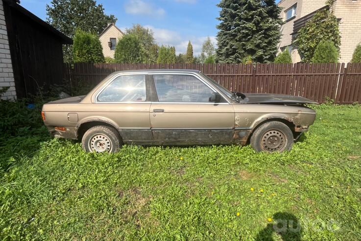 BMW 3 Series E30 Coupe