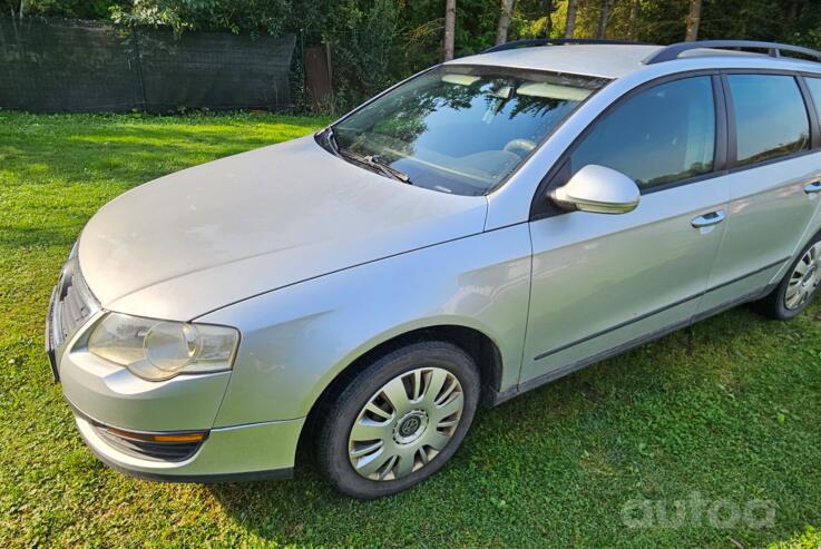 Volkswagen Passat B6 wagon 5-doors