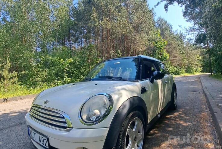 Mini Clubman 1 generation One wagon 4-doors