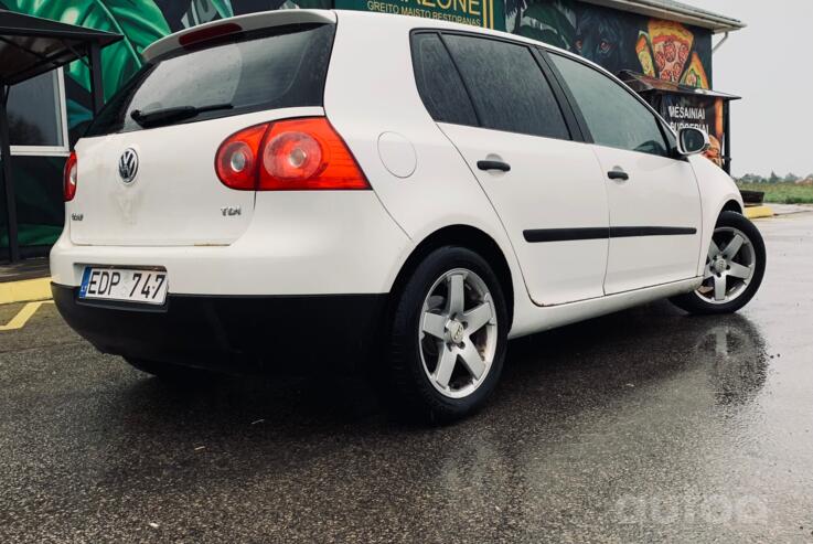 Volkswagen Golf 5 generation Hatchback 5-doors