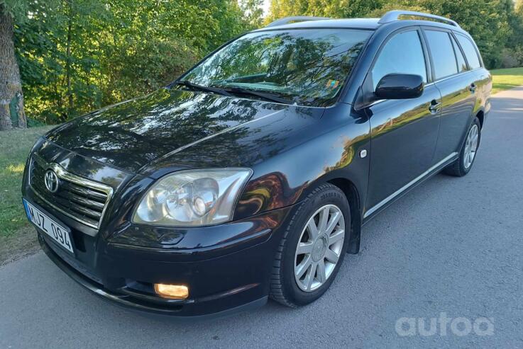 Toyota Avensis 2 generation wagon