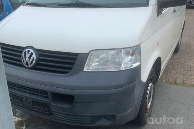 Volkswagen Transporter T5 Minivan 4-doors