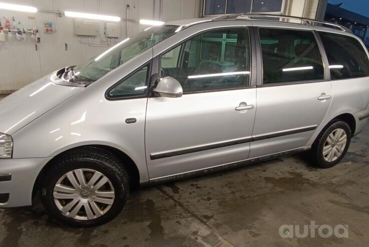 Volkswagen Sharan 1 generation [2th restyling] Minivan