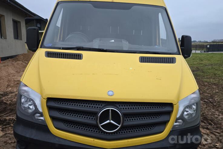 Mercedes-Benz Sprinter Second generation