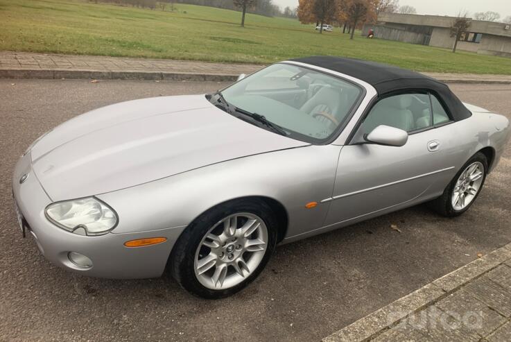 Jaguar XK X100 XK8 cabriolet 2-doors