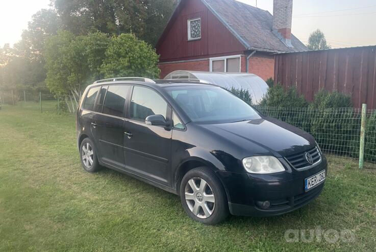 Volkswagen Touran 1 generation Minivan