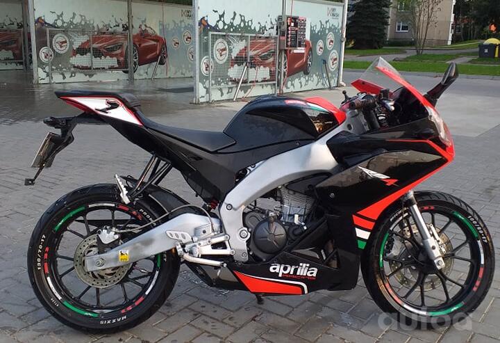 Aprilia RS