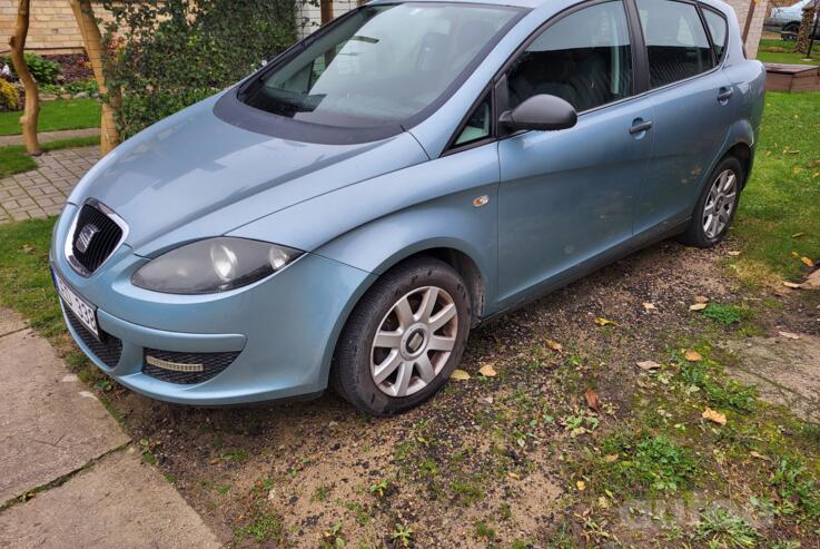 SEAT Toledo 3 generation Hatchback