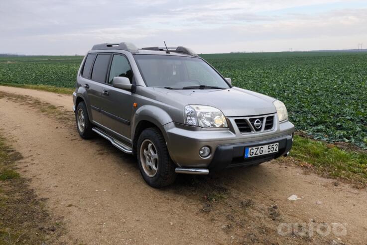 Nissan X-Trail T30 Crossover