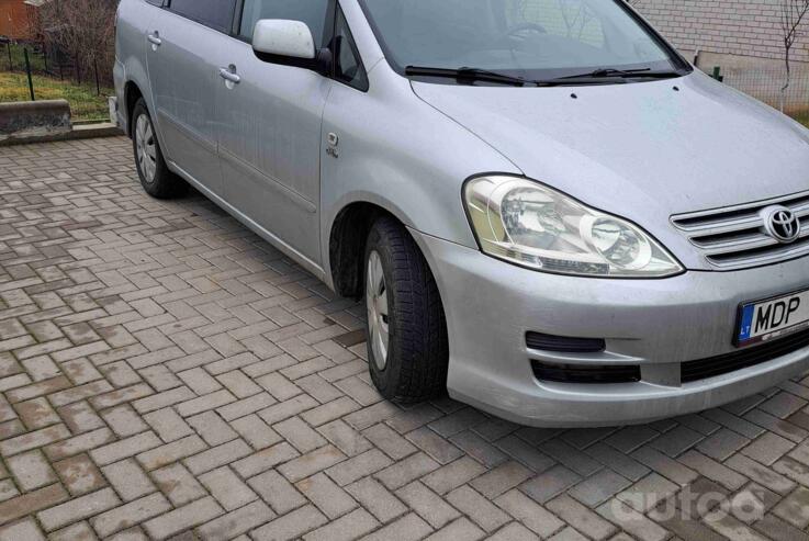 Toyota Avensis Verso