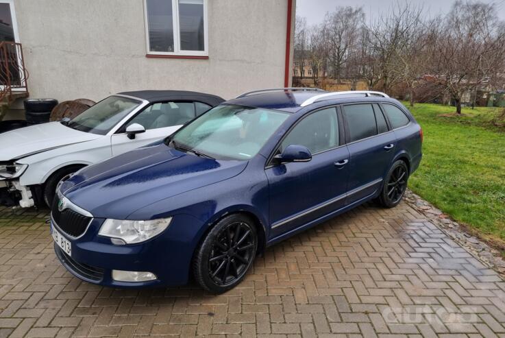 Skoda Superb 2 generation Combi wagon