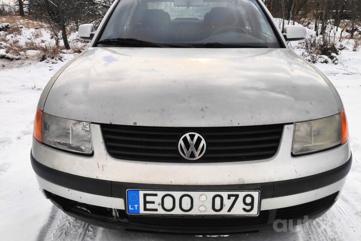 Volkswagen Passat B6 Sedan 4-doors