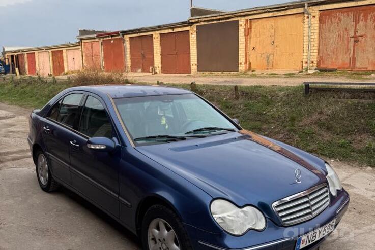 Mercedes-Benz C-Class W203/S203/CL203 Sedan