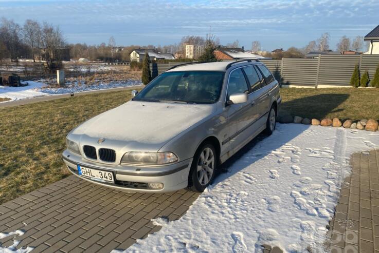 BMW 5 Series E39 Touring wagon