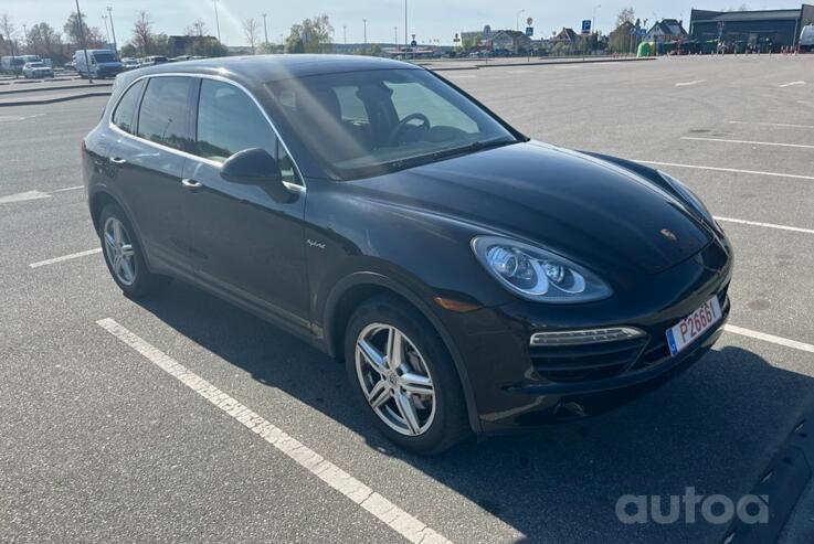 Porsche Cayenne 958 Crossover