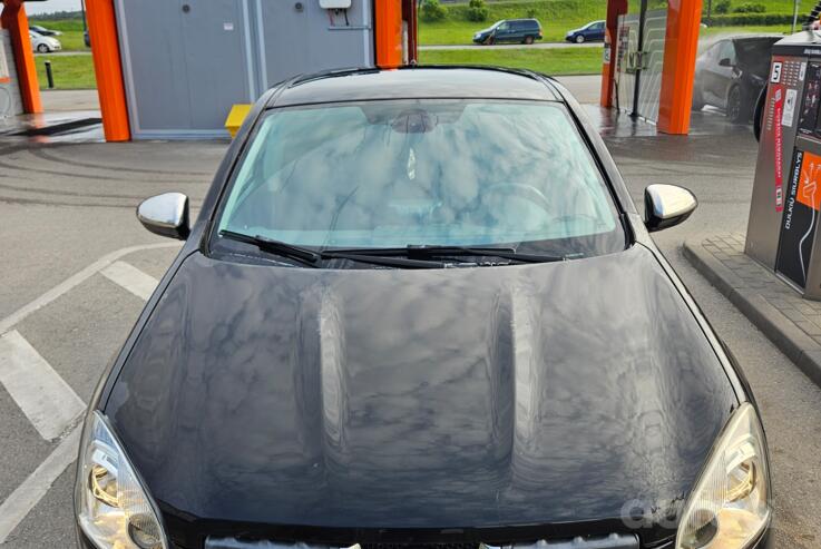 Nissan Qashqai 1 generation Crossover 5-doors