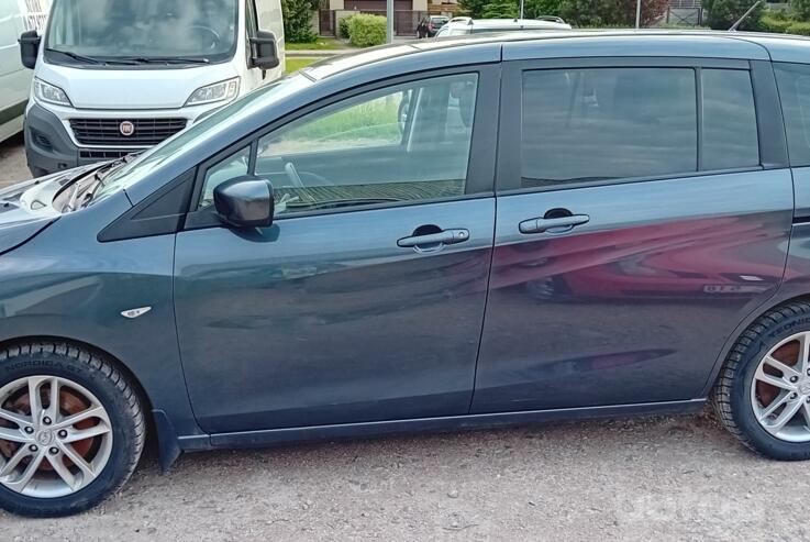 Mazda 5 CW Minivan