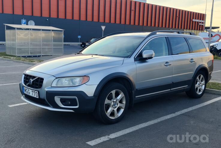 Volvo XC70 3 generation wagon