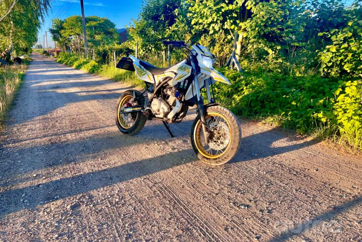 Yamaha WR