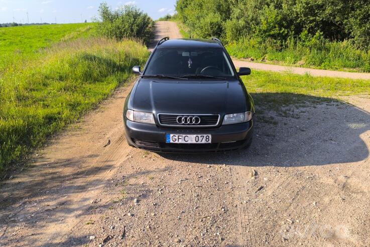 Audi A4 B5 Avant wagon 5-doors