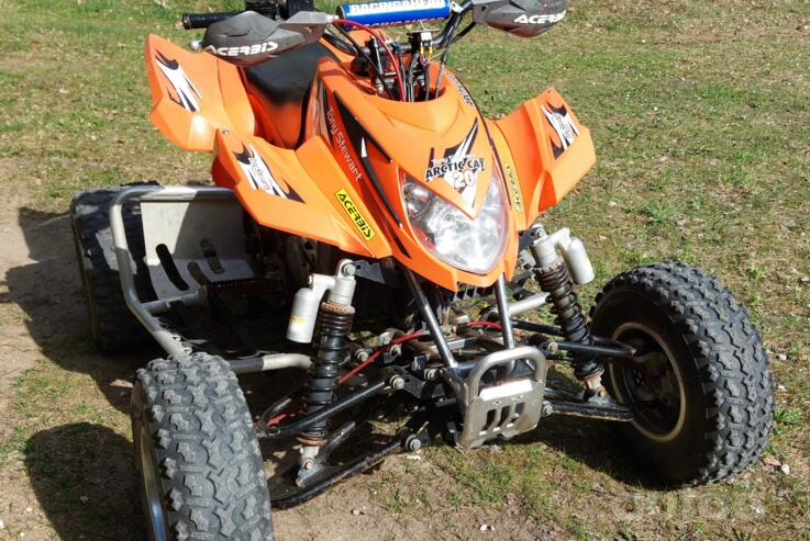 Arctic Cat DVX400