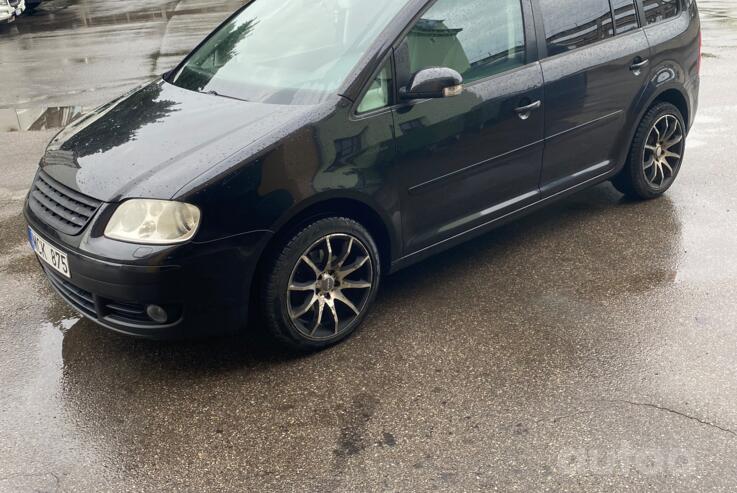 Volkswagen Touran 1 generation Minivan