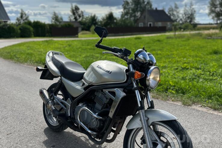 Kawasaki ER 5