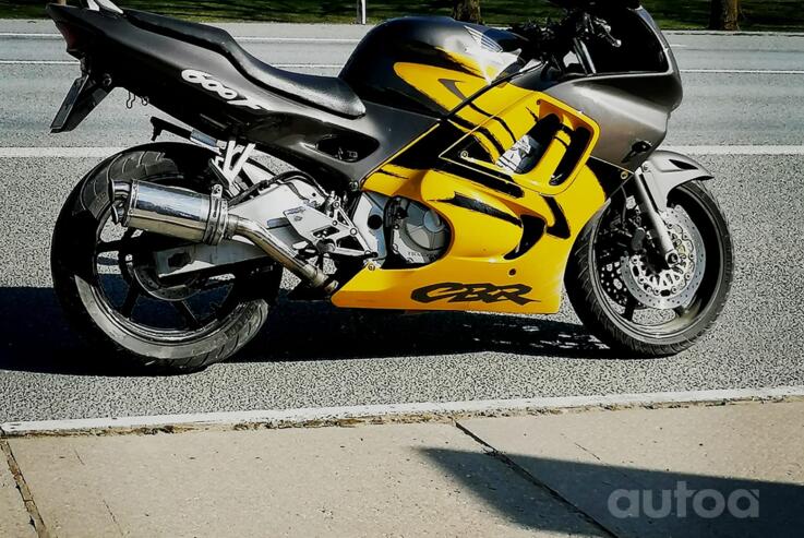 Honda CBR