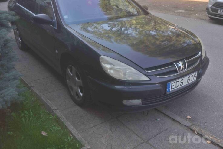 Peugeot 607