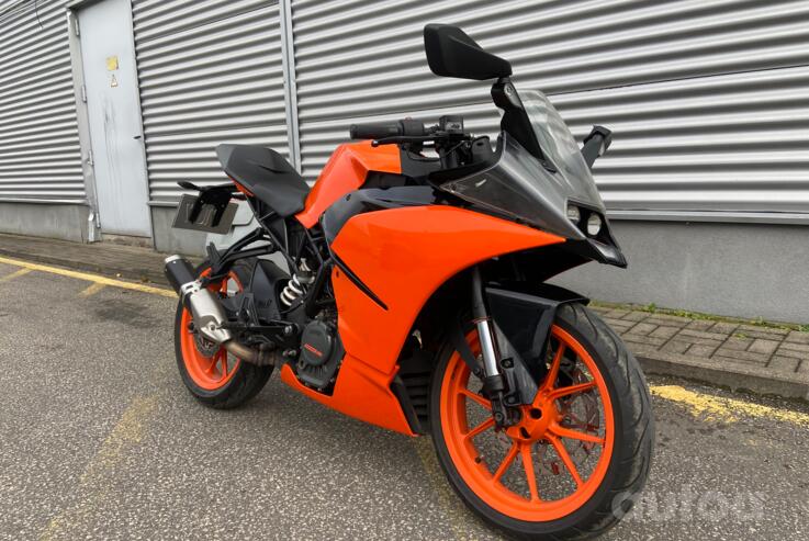 KTM RC