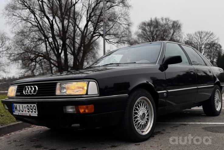 Audi 200 C3 [restyling]