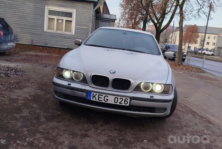 BMW 5 Series E39 Touring wagon