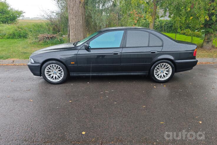 BMW 5 Series E39 Sedan 4-doors