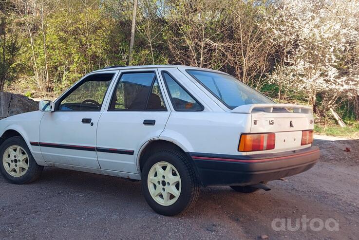 Ford Escort 4 generation Hatchback 5-doors