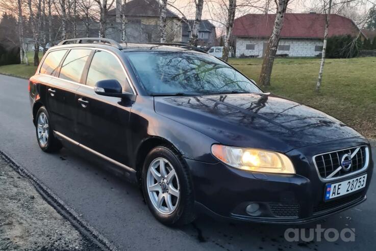 Volvo V70 3 generation wagon