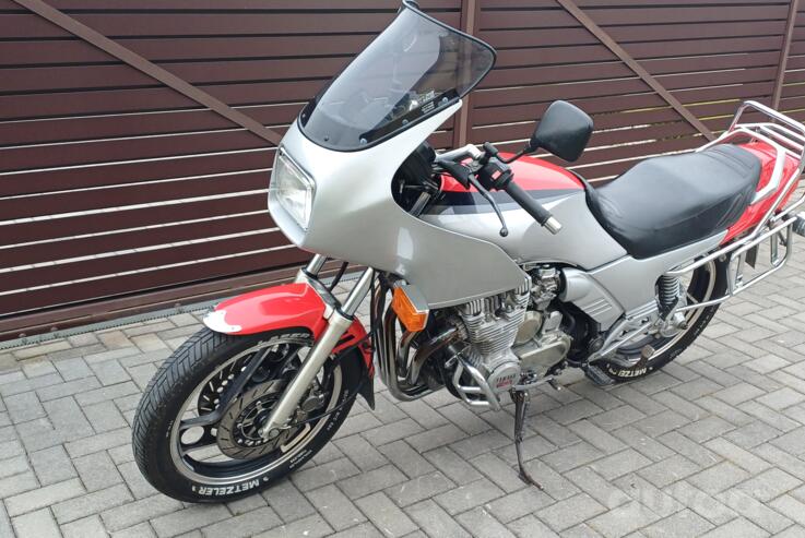 Yamaha XJ