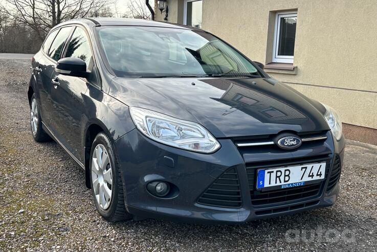 Ford Focus 3 generation wagon 5-doors