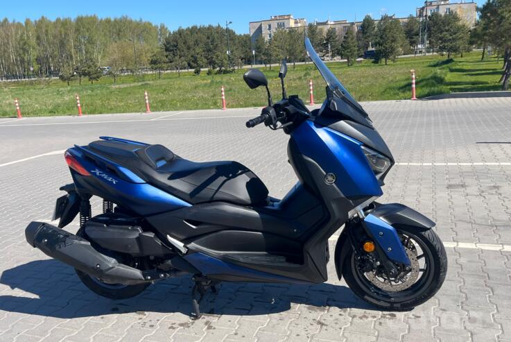 Yamaha X-MAX
