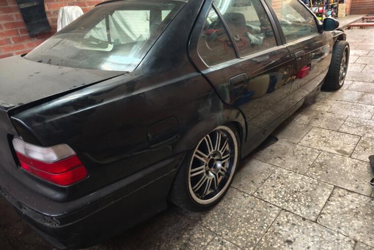 BMW 3 Series E36 Sedan