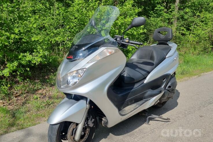 Yamaha MAJESTY
