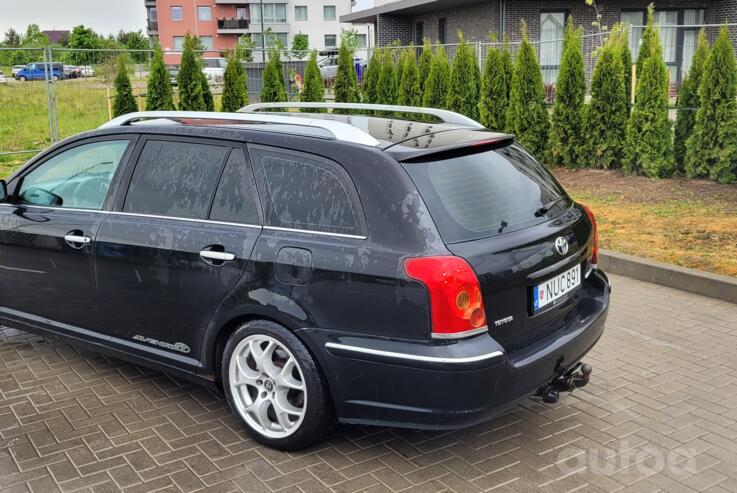 Toyota Avensis 2 generation wagon